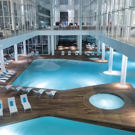 Nice In With 3 Bedrooms, Wifi And Swimming Pool Нови-Винодолски