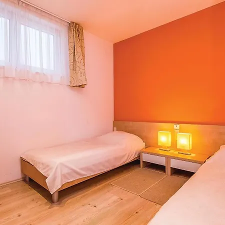 Апартаменты Nice In With 3 Bedrooms, Wifi And Swimming Pool *